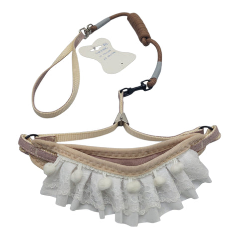 Dog Leash with Frill Colar Detail